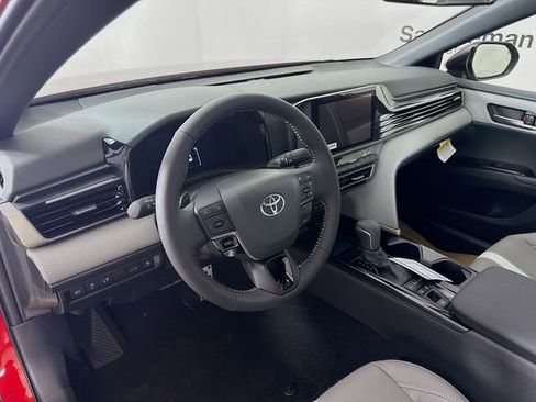 New 2026 Toyota Camry SE image 9