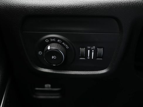 Used 2023 Jeep Grand Cherokee L Limited w/ Luxury Tech Group II image 51