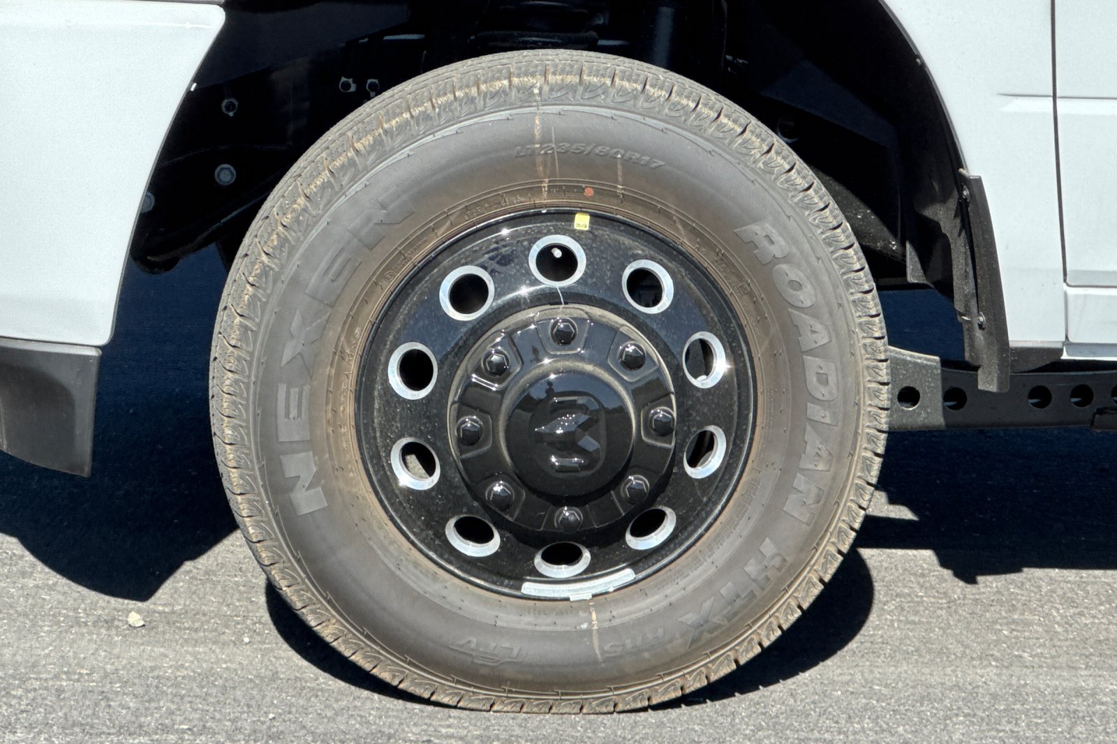 New 2027 RAM 3500 Big Horn AWD/4WD image 24