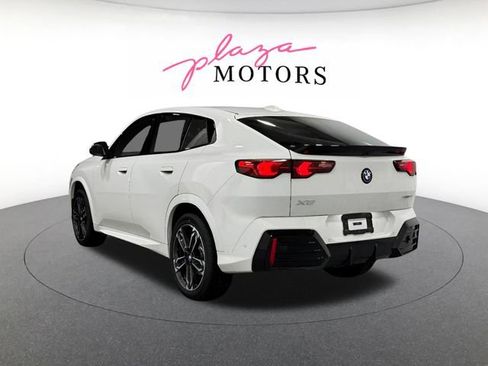 New 2026 BMW X2 xDrive28i w/ Technology Package AWD/4WD image 4