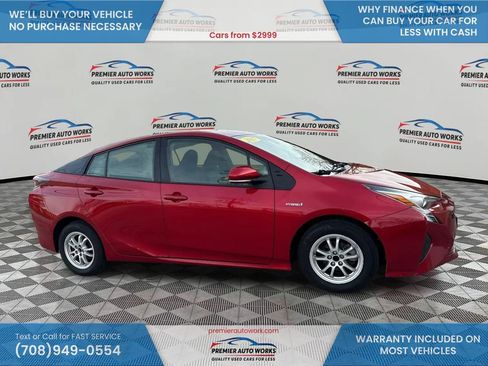 Used 2017 Toyota Prius Two w/ Carpet Mat Package image 8
