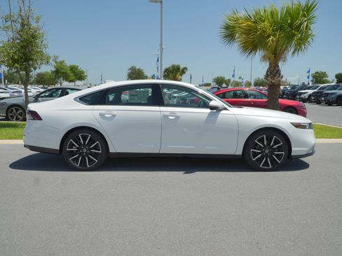 New 2026 Honda Accord Touring image 4