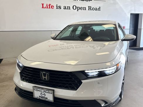 Used 2023 Honda Accord Touring image 1