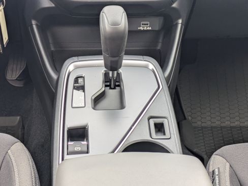 Certified 2025 Subaru Impreza 2.0i image 18