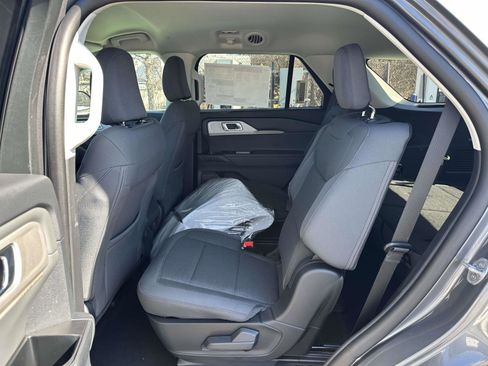 New 2026 Ford Explorer Active image 12