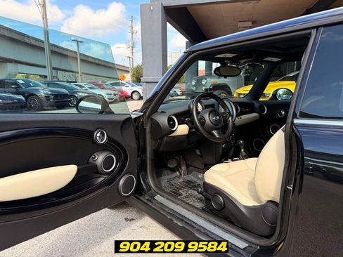 Used 2011 MINI Cooper Hardtop FWD image 13