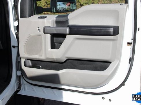 Used 2020 Ford F550 4x4 Crew Cab Super Duty image 40