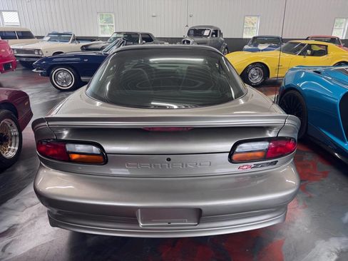 Used 2002 Chevrolet Camaro Z28 w/ Preferred Equipment Group 2 image 4