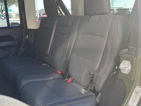 Used 2024 Jeep Wrangler Sport S image 12