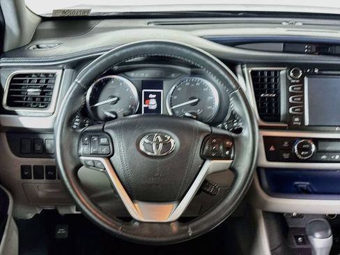 Used 2016 Toyota Highlander Limited AWD/4WD image 13
