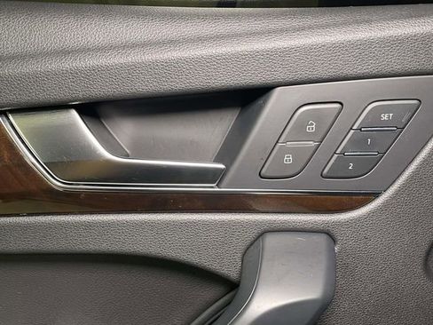 Used 2018 Audi Q5 Prestige w/ Prestige Package image 39