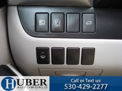 Used 2017 Toyota Highlander XLE AWD/4WD image 10