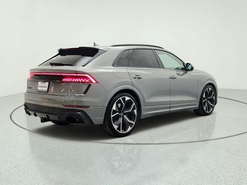 Used 2024 Audi RS Q8 AWD/4WD image 5