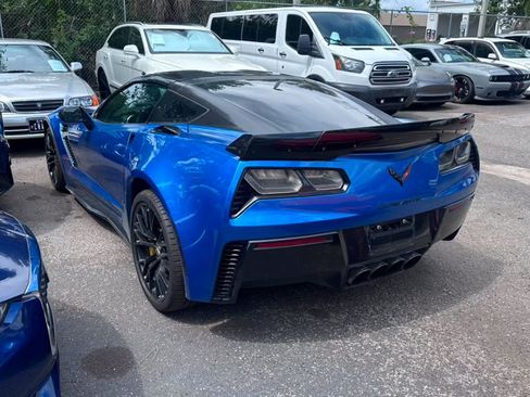 Used 2015 Chevrolet Corvette Z06 w/ 3LZ Preferred Equipment Group RWD image 5