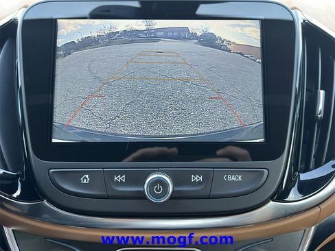 Used 2018 Chevrolet Volt Premier w/ Driver Confidence Package image 6