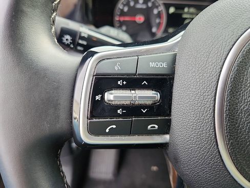 Certified 2022 Kia Sorento S image 21