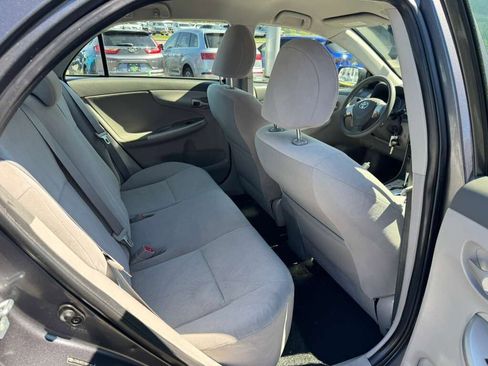 Used 2010 Toyota Corolla LE FWD image 14