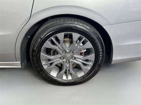 Used 2025 Honda Odyssey Touring image 26