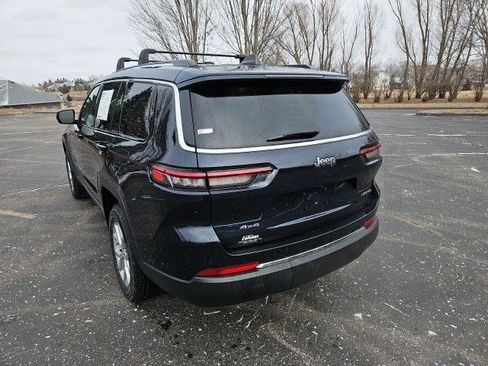 Used 2023 Jeep Grand Cherokee L Limited w/ Trailer Tow Group (B) image 3
