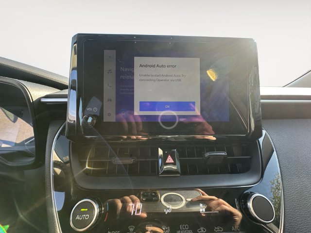 Used 2024 Toyota Corolla LE FWD image 14