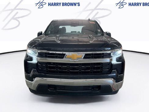 Used 2024 Chevrolet Silverado 1500 LT AWD/4WD image 6