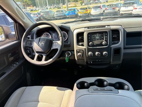 Used 2019 RAM 1500 Tradesman w/ Tradesman SXT Package RWD image 20