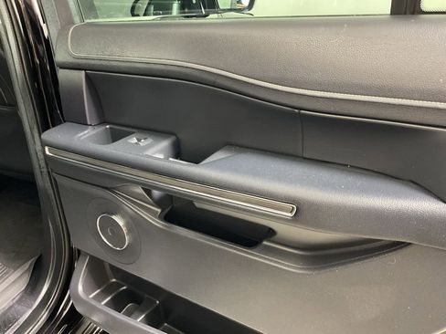 Used 2022 Ford Expedition XLT image 24