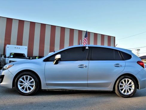 Used 2014 Subaru Impreza 2.0i Premium w/ All-Weather Package w/CVT image 3