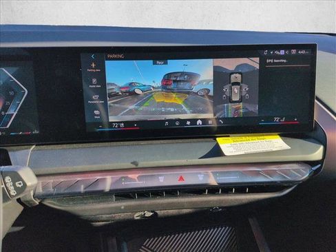 Used 2025 BMW X3 xDrive30i w/ Premium Package image 14