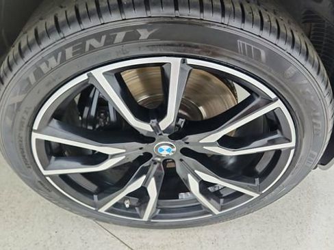 Used 2021 BMW X7 xDrive40i w/ M Sport Package image 63