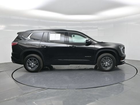 Used 2025 GMC Acadia Elevation FWD image 32