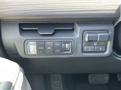 New 2025 GMC Sierra EV Denali image 17