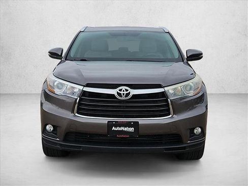 Used 2016 Toyota Highlander XLE AWD/4WD image 8