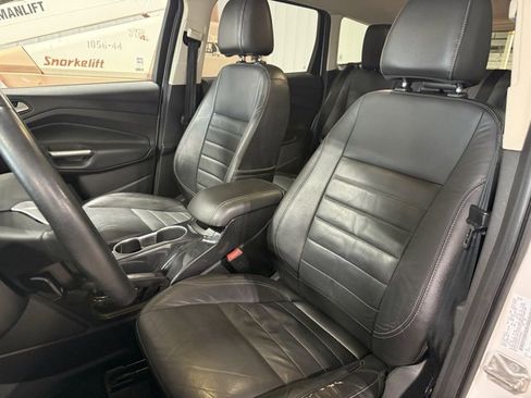 Used 2014 Ford Escape Titanium w/ Equipment Group 401A image 10