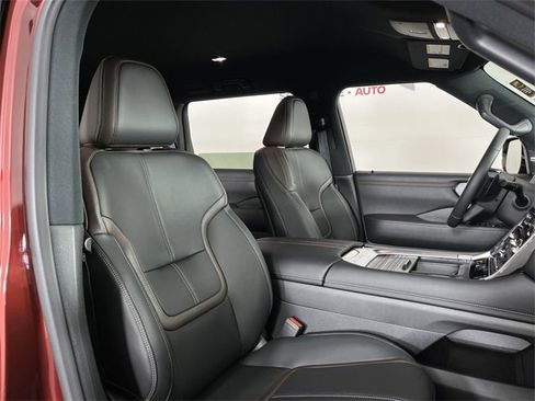 New 2025 Nissan Armada SL w/ Captain's Chari Seat Package image 25