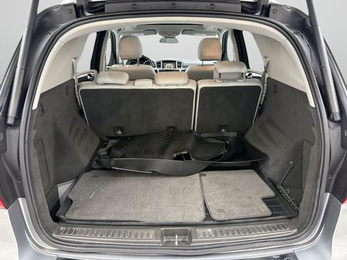 Used 2014 Mercedes-Benz ML 350 BlueTEC 4MATIC w/ Premium 1 Package image 9