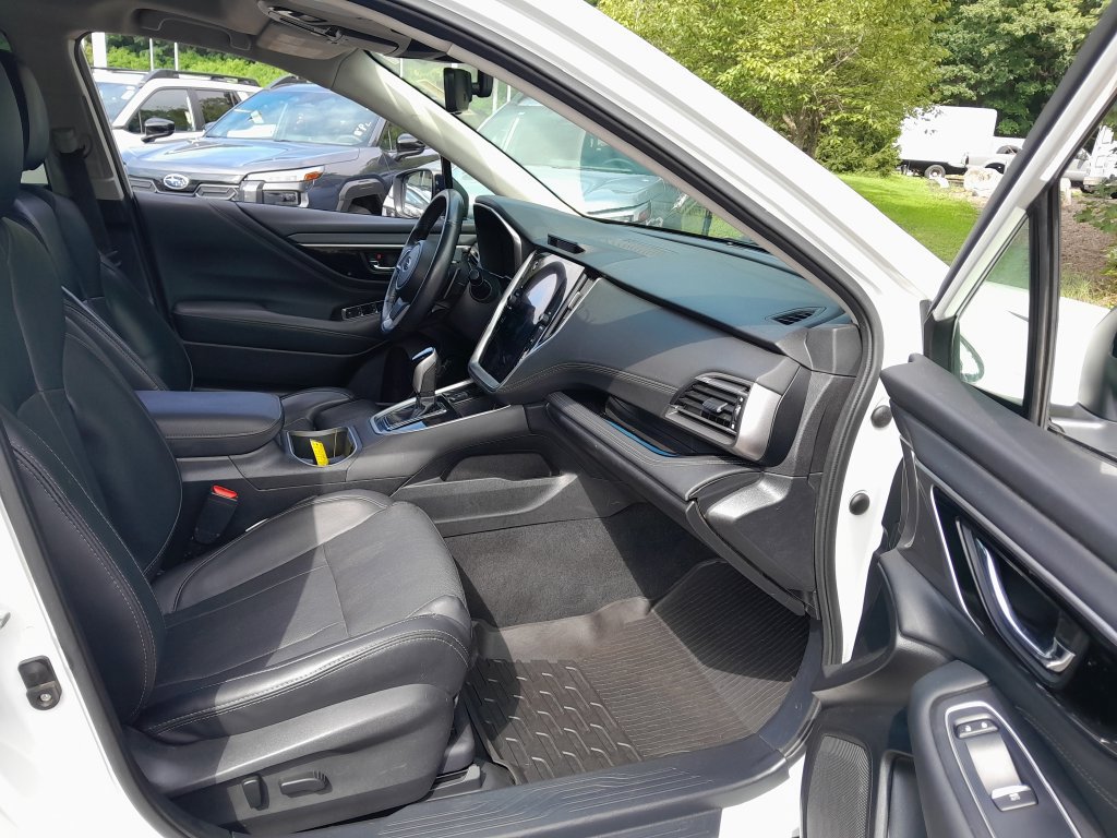 Used 2023 Subaru Outback Limited AWD/4WD image 39
