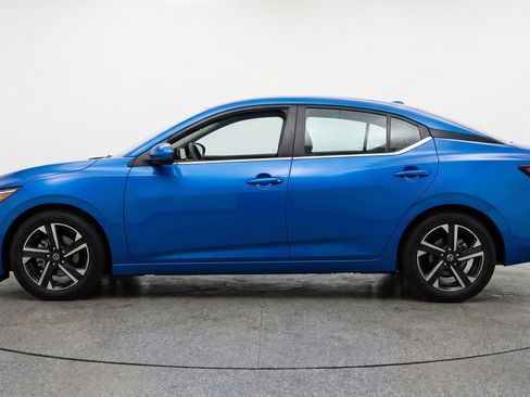Used 2025 Nissan Sentra SV image 5
