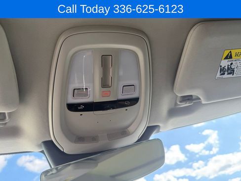 Used 2023 Volvo XC90 T8 Core AWD/4WD image 25