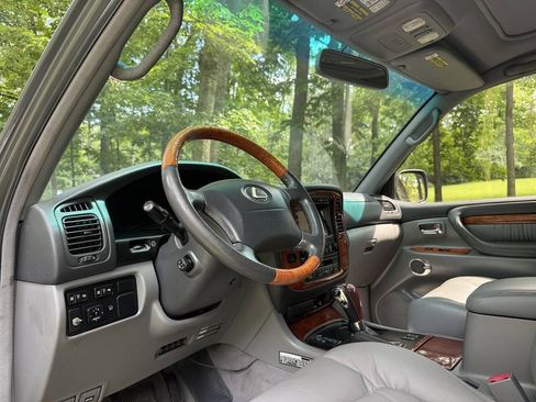 Used 2002 Lexus LX 470 4WD image 25