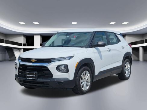 Used 2023 Chevrolet TrailBlazer LS FWD image 9