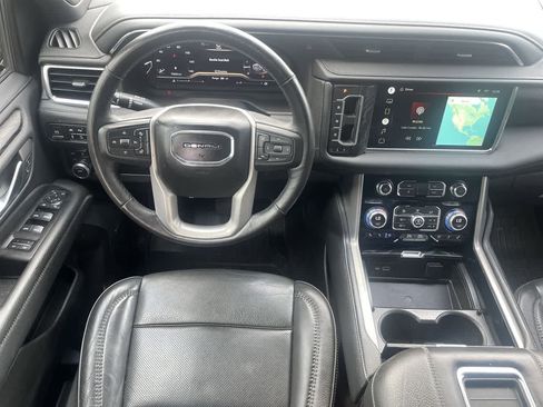 Used 2022 GMC Yukon Denali AWD/4WD image 11
