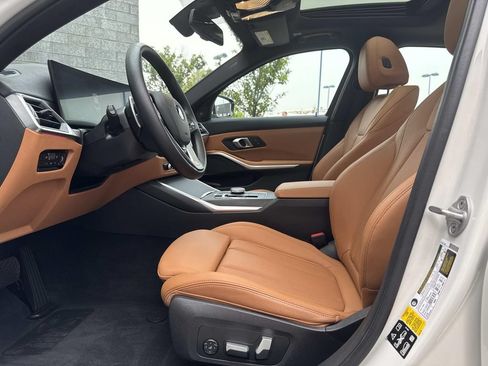 Used 2024 BMW 330i xDrive Sedan w/ Premium Package AWD/4WD image 18