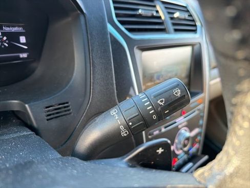Used 2016 Ford Explorer Limited image 47