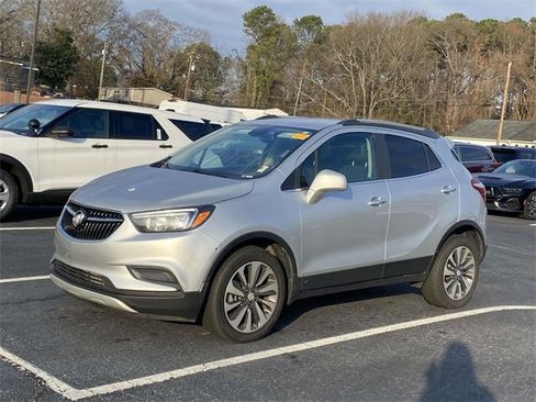 Used 2022 Buick Encore Preferred image 3