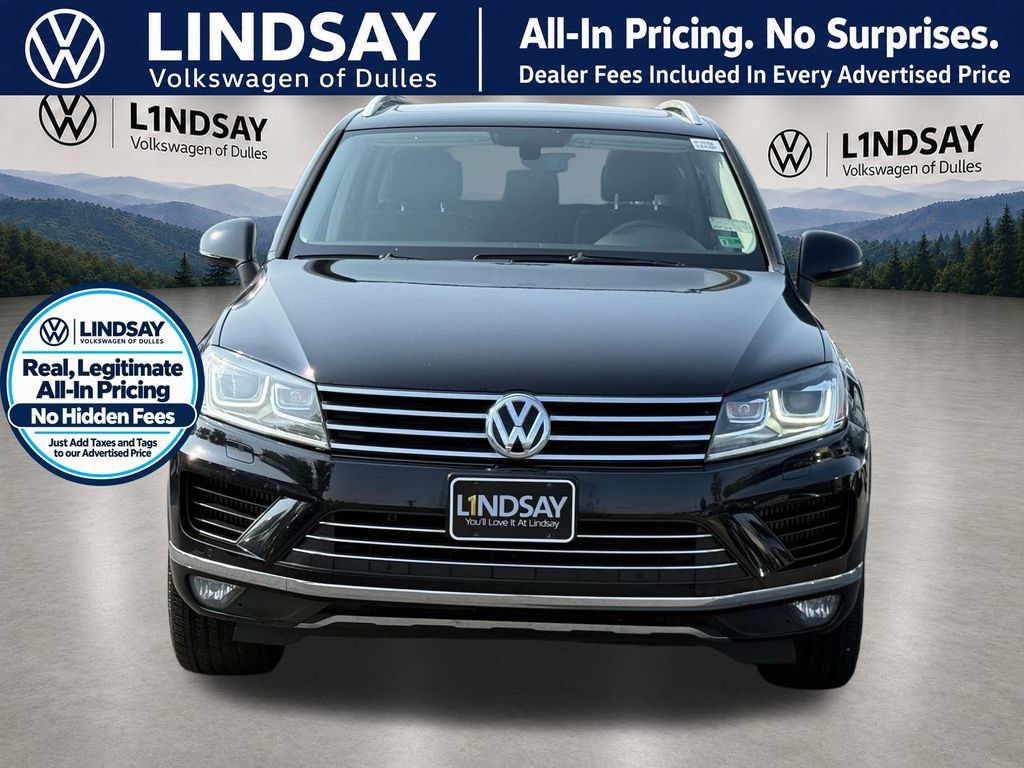 Used 2016 Volkswagen Touareg TDI AWD/4WD image 3