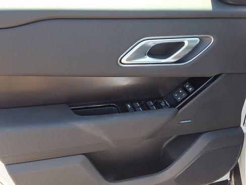 New 2026 Land Rover Range Rover Velar Dynamic SE AWD/4WD image 9