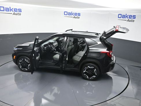 Certified 2024 Kia Seltos SX w/ SX Sunroof Package image 64