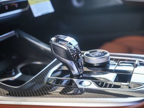 New 2026 BMW ALPINA XB7 AWD/4WD image 19