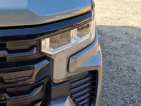 Used 2023 Chevrolet Silverado 1500 LT Trail Boss w/ Protection Package AWD/4WD image 9